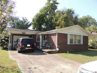 712 E Walnut Street, Mayfield, KY 42066