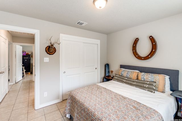 560 Hillside, Spring Branch, TX 78070