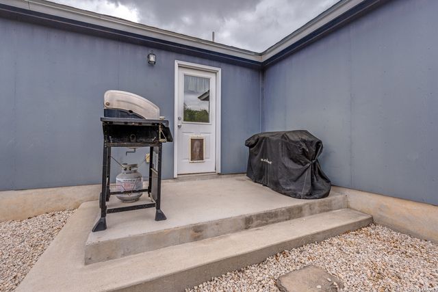 560 Hillside, Spring Branch, TX 78070