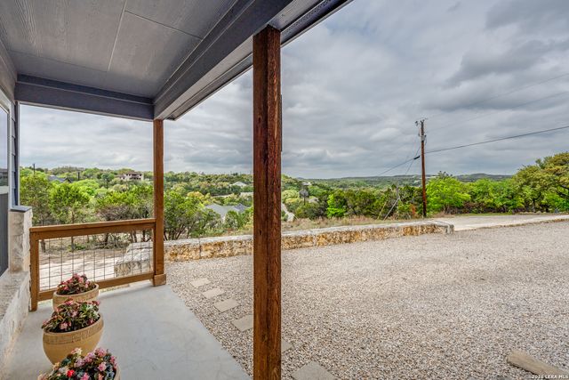 560 Hillside, Spring Branch, TX 78070