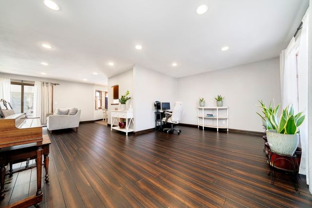 6525 Broadview Avenue, Belvidere, IL 61008