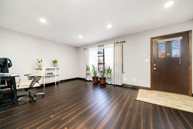 6525 Broadview Avenue, Belvidere, IL 61008