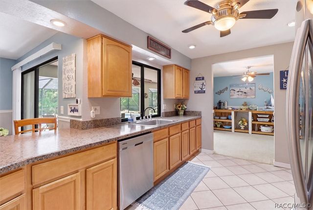12 Asters Court, Homosassa, FL 34446