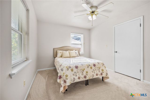 1315 W Avenue B, Lampasas, TX 76550