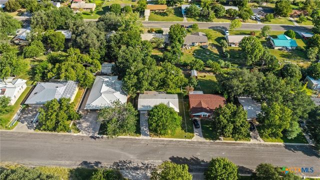 1315 W Avenue B, Lampasas, TX 76550