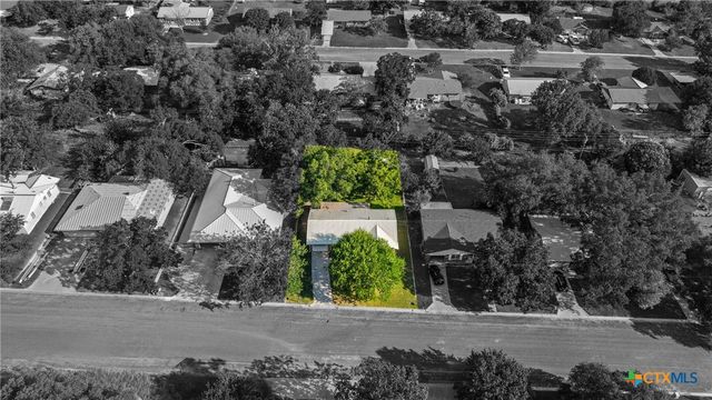 1315 W Avenue B, Lampasas, TX 76550