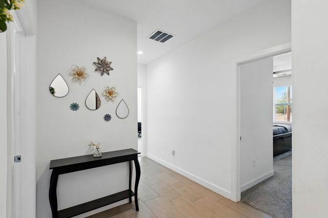 608 SOUTHERN Boulevard SW, Rio Rancho, NM 87124