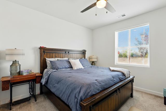 608 SOUTHERN Boulevard SW, Rio Rancho, NM 87124