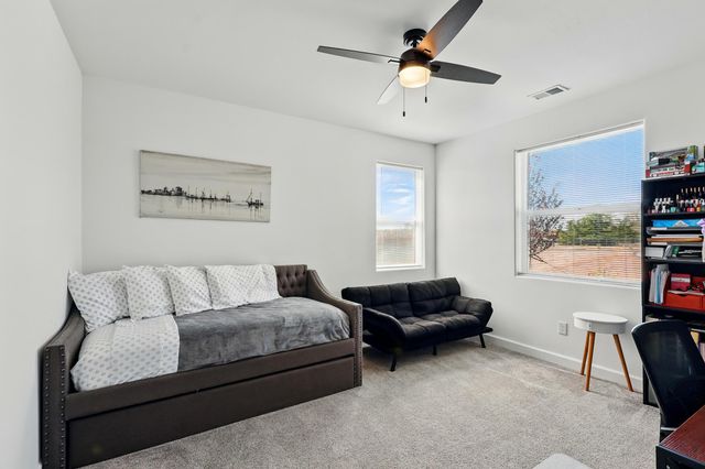 608 SOUTHERN Boulevard SW, Rio Rancho, NM 87124