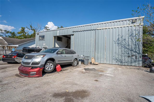 8928 Homestead Road, Houston, TX 77016