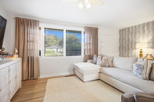 338 Stinson Drive, Charleston, SC 29407