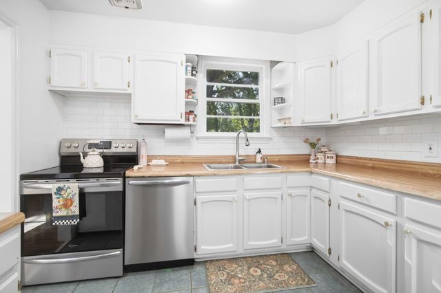 338 Stinson Drive, Charleston, SC 29407