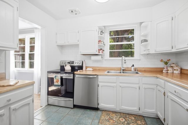 338 Stinson Drive, Charleston, SC 29407