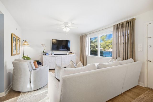 338 Stinson Drive, Charleston, SC 29407
