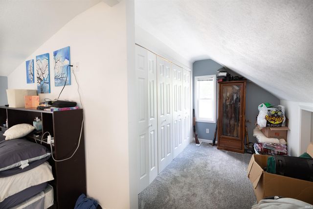 26589 County Road 4, Elkhart, IN 46514