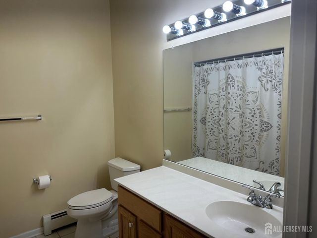 31 Sherwood Drive, Monroe, NJ 08831