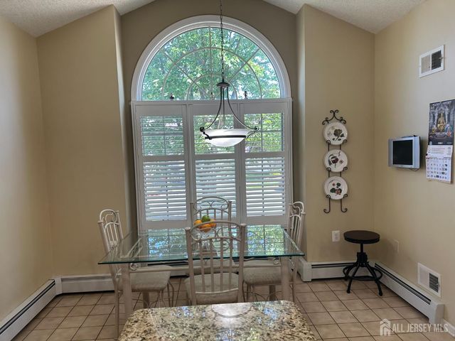 31 Sherwood Drive, Monroe, NJ 08831