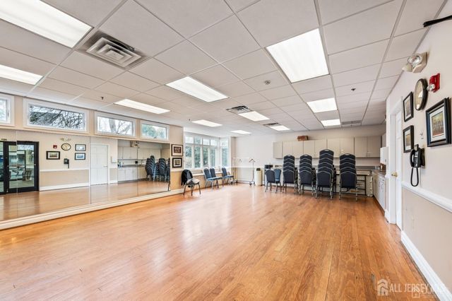 31 Sherwood Drive, Monroe, NJ 08831