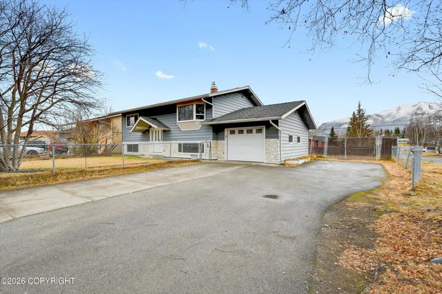 1640 Parkway Drive, Anchorage, AK 99504
