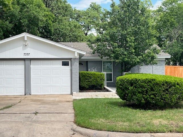 7337 Woodbridge Drive, Forest Hill, TX 76140