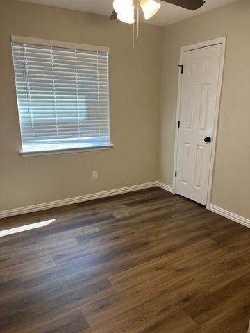 7337 Woodbridge Drive, Forest Hill, TX 76140