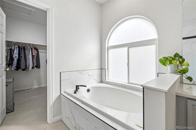 22560 E River Chase Way, Parker, CO 80138