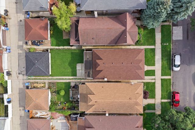 4431 N Marmora Avenue, Chicago, IL 60630