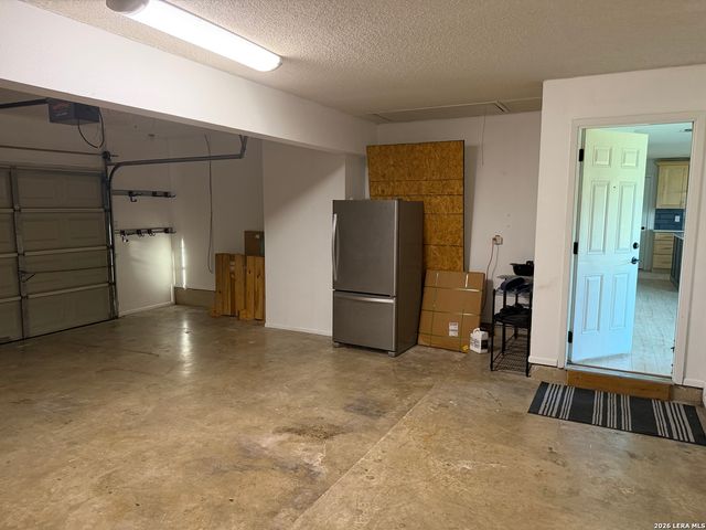 1523 CAMELLIA LN, New Braunfels, TX 78130