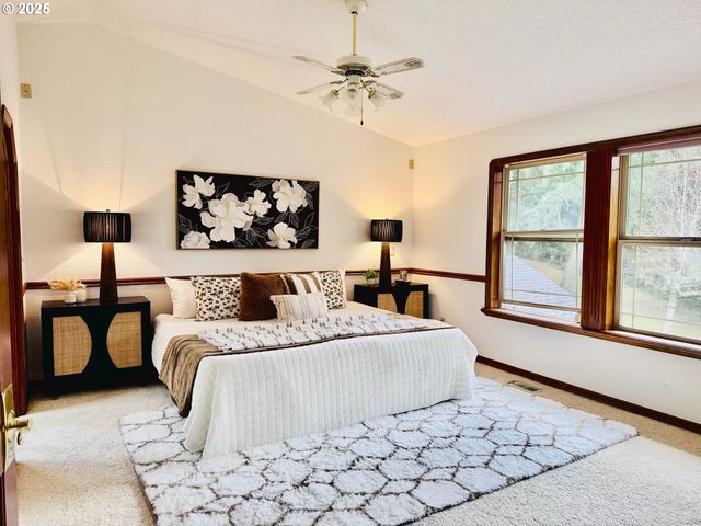 16003 Se CIELO Ct, Damascus, OR 97089