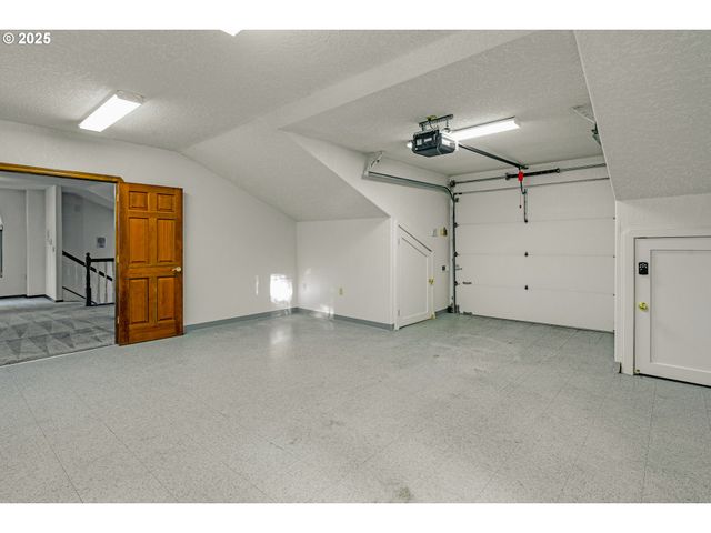 16003 Se CIELO Ct, Damascus, OR 97089