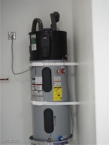 6141 South Lisa Lane 1, Pahrump, NV 89048