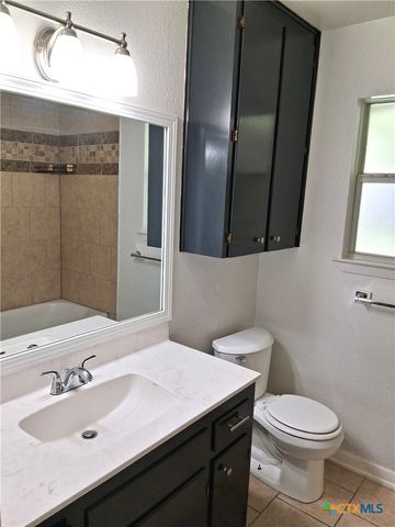 418 Cottonwood Drive, Copperas Cove, TX 76522