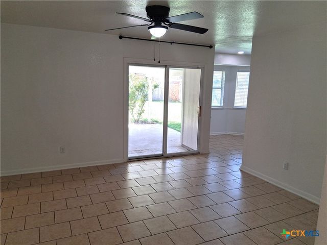 418 Cottonwood Drive, Copperas Cove, TX 76522