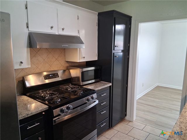 418 Cottonwood Drive, Copperas Cove, TX 76522