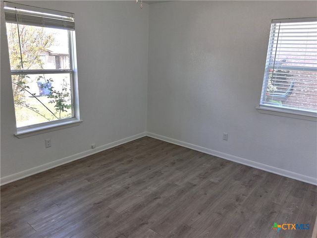 418 Cottonwood Drive, Copperas Cove, TX 76522