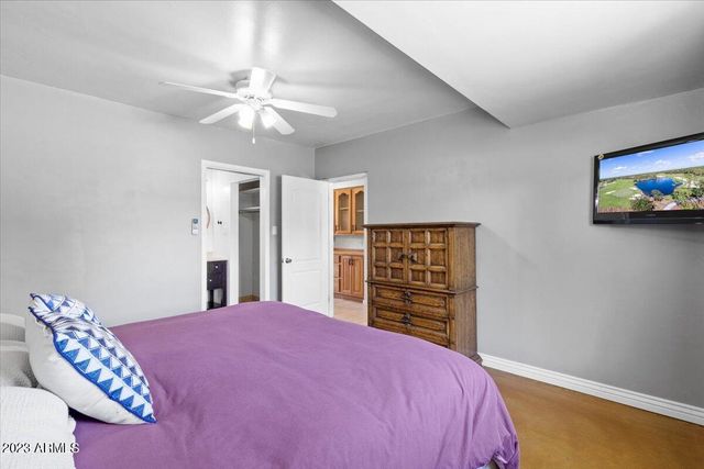 4320 E CLARENDON Avenue, Phoenix, AZ 85018