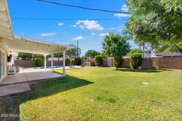 4320 E CLARENDON Avenue, Phoenix, AZ 85018