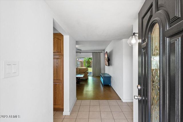 4320 E CLARENDON Avenue, Phoenix, AZ 85018
