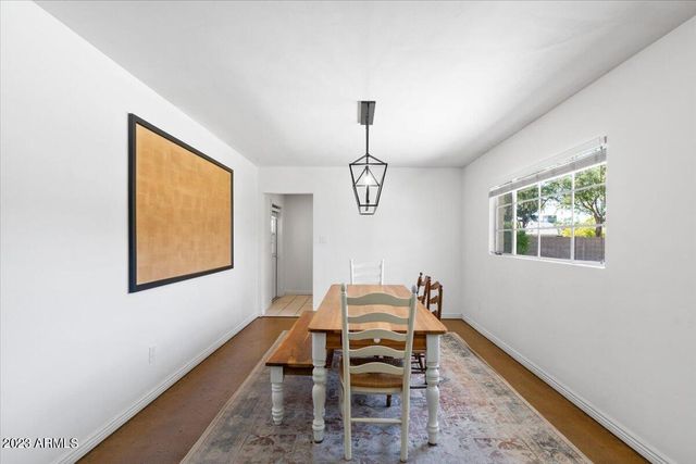 4320 E CLARENDON Avenue, Phoenix, AZ 85018