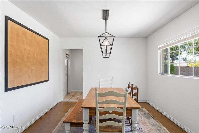 4320 E CLARENDON Avenue, Phoenix, AZ 85018