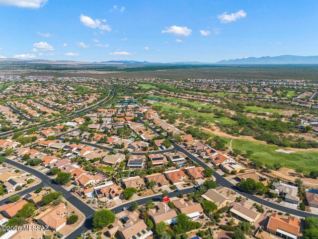 1018 N Cowboy Canyon Drive, Green Valley, AZ 85614