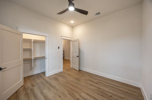 2902 Hiawatha Trail, Lake Worth, TX 76135
