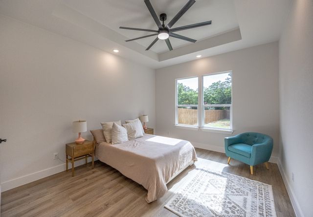 2902 Hiawatha Trail, Lake Worth, TX 76135