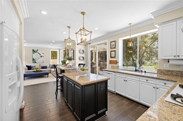2 Pepper Court, Coto De Caza, CA 92679