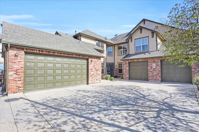 2250 S Vaughn Way 202, Aurora, CO 80014