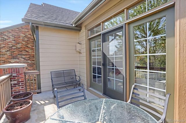 2250 S Vaughn Way 202, Aurora, CO 80014