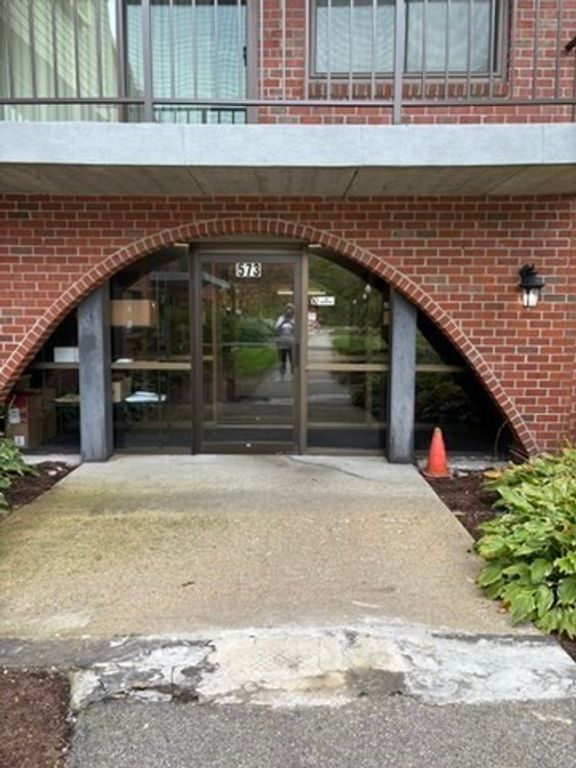 573 Broad St 132, Weymouth, MA 02189