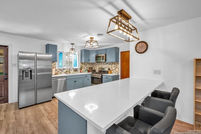 1423 Dove, Seguin, TX 78155