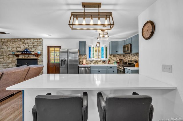 1423 Dove, Seguin, TX 78155