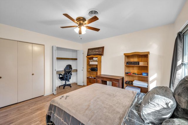 1423 Dove, Seguin, TX 78155